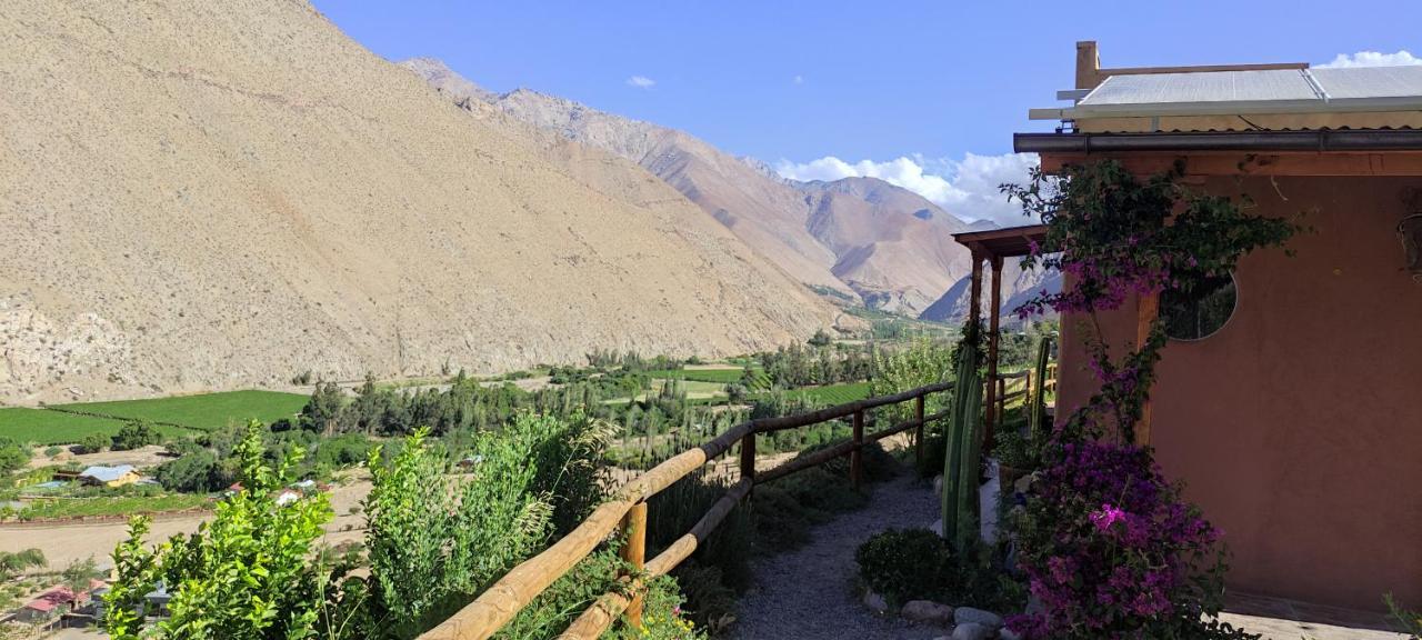 Casa Jardin De Hadas Con Vista Panoramica Pisco Elqui Exterior photo