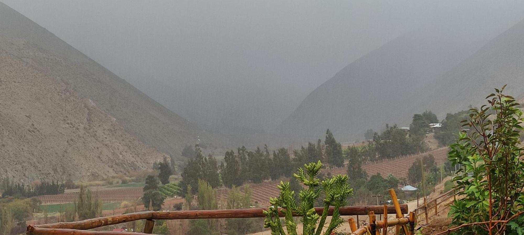 Casa Jardin De Hadas Con Vista Panoramica Pisco Elqui Exterior photo